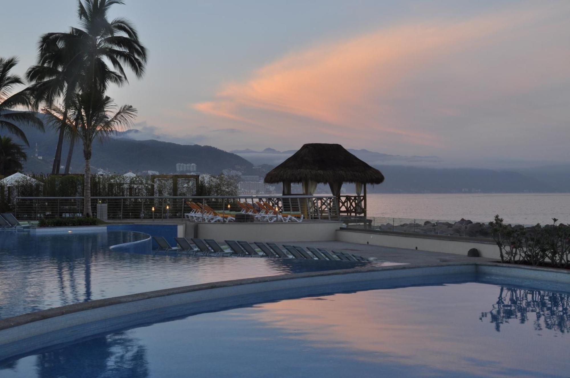 Sunset Plaza Beach Resort Puerto Vallarta All Inclusive Exteriér fotografie